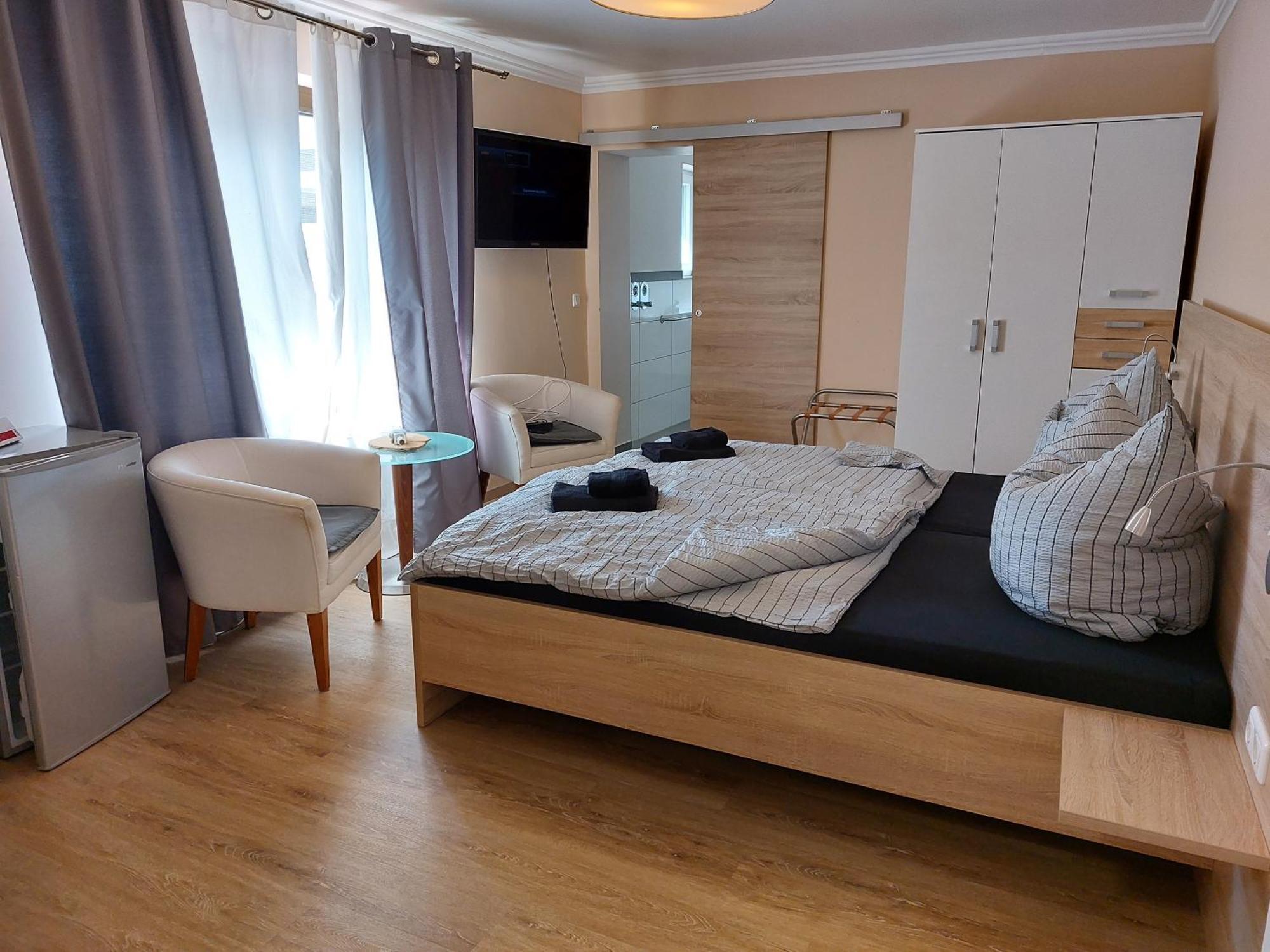 Haus Strandlust- Gemuetliches Studio Direkt Am Duemmer Lejlighed Lembruch Eksteriør billede